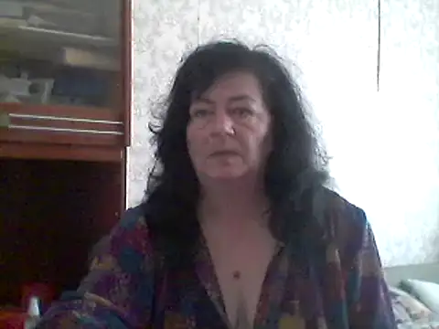 GypsiQueen2 online show from March 14, 9:24 am