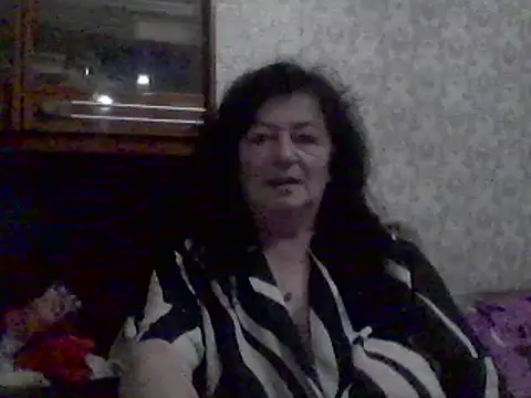 GypsiQueen2 online show from March 19, 5:39 pm