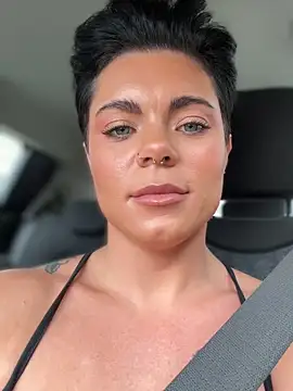 Snapshot of LukeLouHarvey chatting on September 18, 4:47 am LukeLouHarvey online show from September 18, 4:47 am