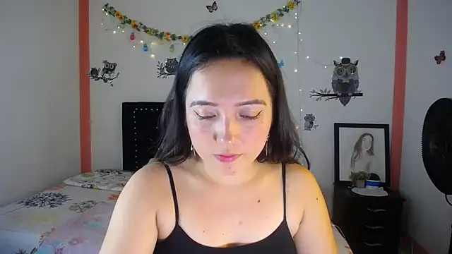 naughty girl 4u online show from January 9, 3:55 pm