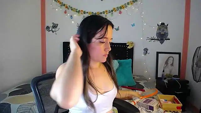 naughty girl 4u online show from March 5, 11:05 pm