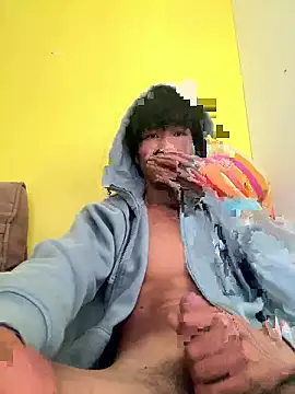 juniiorre online show from October 31, 10:38 am