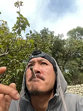 juniiorre online show from November 14, 11:09 am