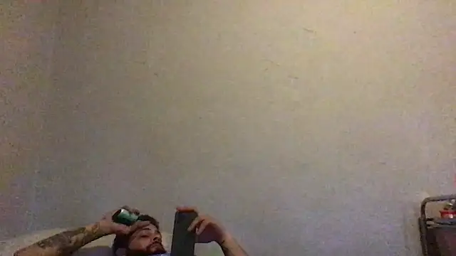 Snapshot of mondo29 chatting on February 6, 5:40 pm mondo29 online show from February 6, 5:40 pm