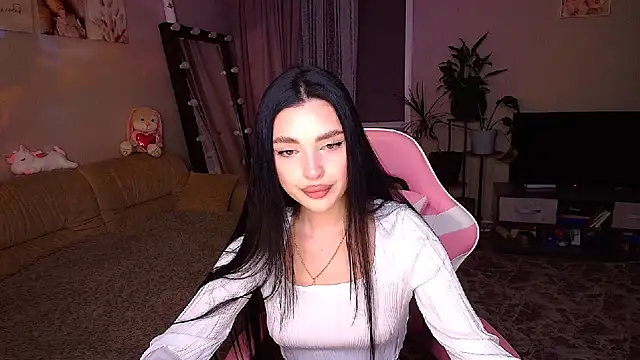 Snapshot of __Malika__ chatting on October 12, 3:33 pm Malika online show from October 12, 3:33 pm