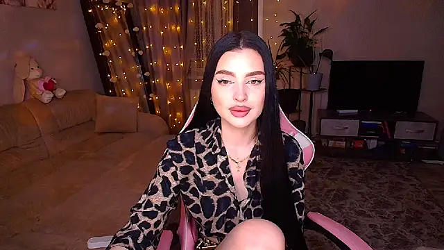 Snapshot of __Malika__ chatting on December 4, 3:21 pm Malika online show from December 4, 3:21 pm