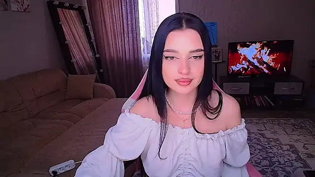   Malika   online show from April 6, 10:38 am