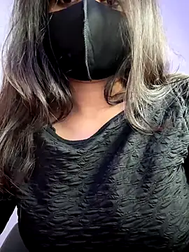 Hottie ishuu online show from December 2, 6:32 pm