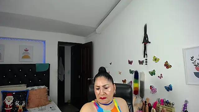 Snapshot of mature_bigboobs10 chatting on January 31, 4:47 am mature bigboobs10 online show from January 31, 4:47 am