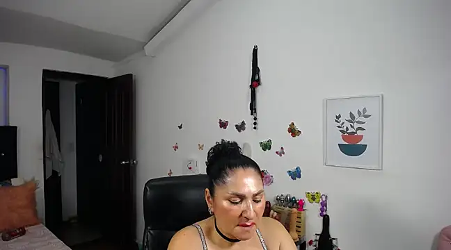 Snapshot of mature_bigboobs10 chatting on March 9, 8:07 am mature bigboobs10 online show from March 9, 8:07 am