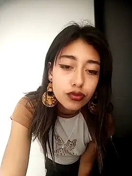 Scarlet wd18 online show from March 12, 7:38 pm