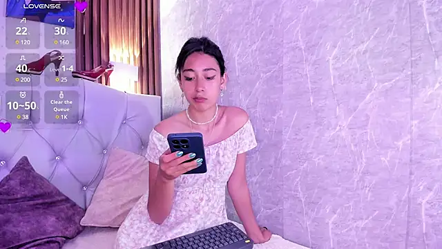 Scarlet wd18 online show from March 21, 9:01 pm