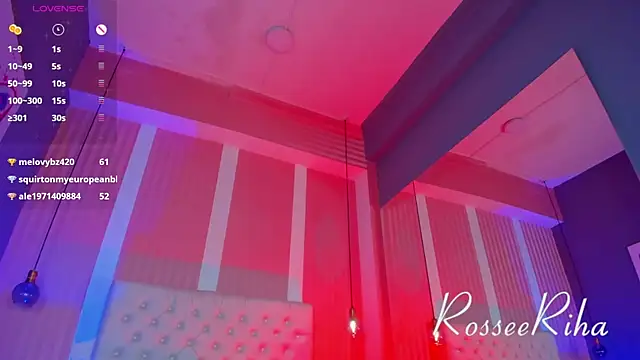 Snapshot of rihanna_rose chatting on December 15, 11:53 pm rihanna rose online show from December 15, 11:53 pm