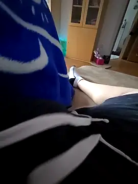 Snapshot of DauerGeilDaddy chatting on October 27, 3:05 pm DauerGeilDaddy online show from October 27, 3:05 pm