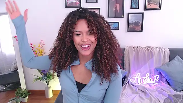 Amelia bss online show from March 18, 1:42 pm