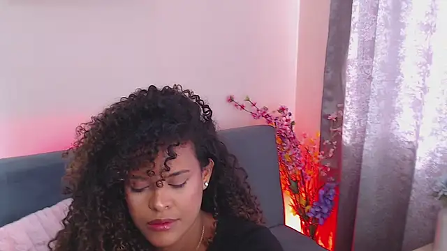 Amelia bss online show from March 25, 1:17 pm