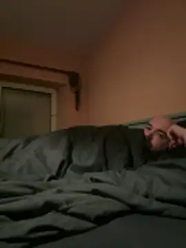 Snapshot of Ju_rine007 chatting on December 18, 1:22 am Ju rine007 online show from December 18, 1:22 am