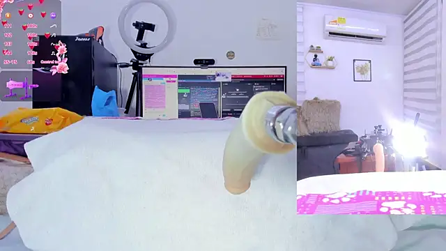 Snapshot of Soraya_Davis chatting on October 26, 9:26 am Soraya Davis online show from October 26, 9:26 am