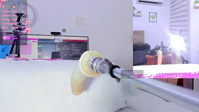 Snapshot of Soraya_Davis chatting on November 2, 9:22 am Soraya Davis online show from November 2, 9:22 am