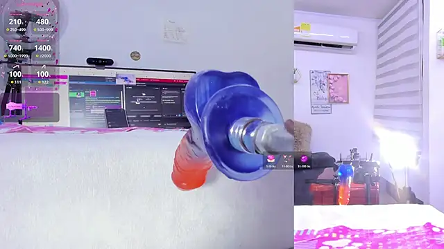 Snapshot of Soraya_Davis chatting on November 11, 9:09 am Soraya Davis online show from November 11, 9:09 am