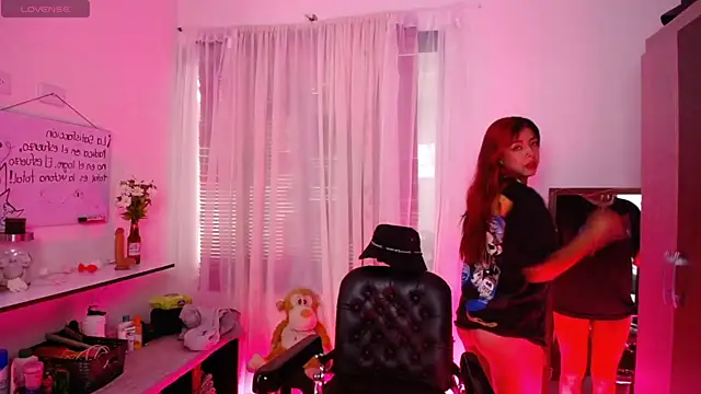 Misslana wn1 online show from December 27, 8:18 pm