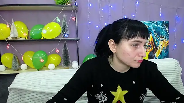 Snapshot of NinaFlawlees chatting on January 14, 7:00 pm NinaFlawlees online show from January 14, 7:00 pm