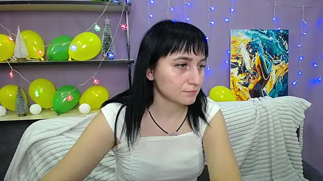 Snapshot of NinaFlawlees chatting on January 15, 2:27 am NinaFlawlees online show from January 15, 2:27 am