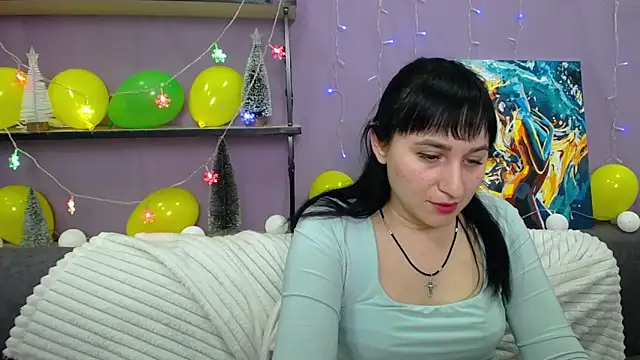 Snapshot of NinaFlawlees chatting on January 16, 1:37 am NinaFlawlees online show from January 16, 1:37 am