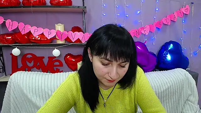 Snapshot of NinaFlawlees chatting on February 7, 7:17 pm NinaFlawlees online show from February 7, 7:17 pm