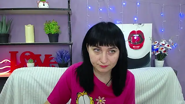 Snapshot of NinaFlawlees chatting on March 15, 6:54 pm NinaFlawlees online show from March 15, 6:54 pm