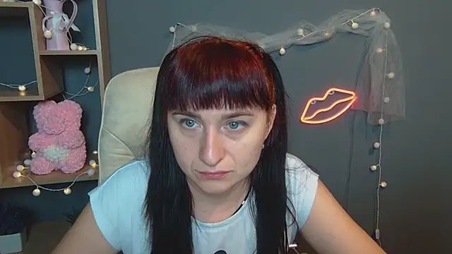 Snapshot of NinaFlawlees chatting on September 18, 12:07 pm NinaFlawlees online show from September 18, 12:07 pm