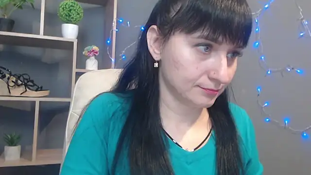 Snapshot of NinaFlawlees chatting on November 22, 12:37 pm NinaFlawlees online show from November 22, 12:37 pm