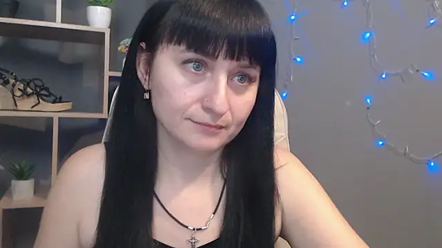 Snapshot of NinaFlawlees chatting on November 25, 12:49 pm NinaFlawlees online show from November 25, 12:49 pm