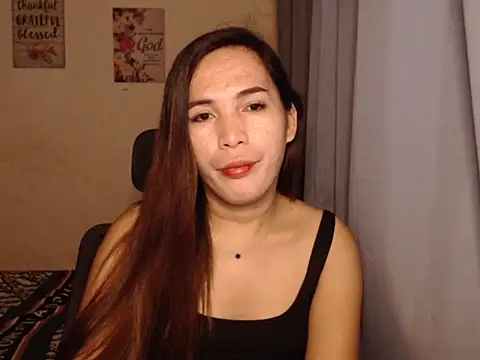 Snapshot of Msyensmith chatting on February 4, 10:21 am Msyensmith online show from February 4, 10:21 am