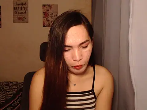 Snapshot of Msyensmith chatting on March 11, 11:23 am Msyensmith online show from March 11, 11:23 am