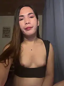 Snapshot of Msyensmith chatting on March 13, 11:19 am Msyensmith online show from March 13, 11:19 am