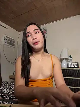 Snapshot of Msyensmith chatting on September 19, 12:12 am Msyensmith online show from September 19, 12:12 am