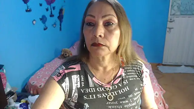 Snapshot of milfeddy_ chatting on December 5, 12:19 am milfeddy online show from December 5, 12:19 am