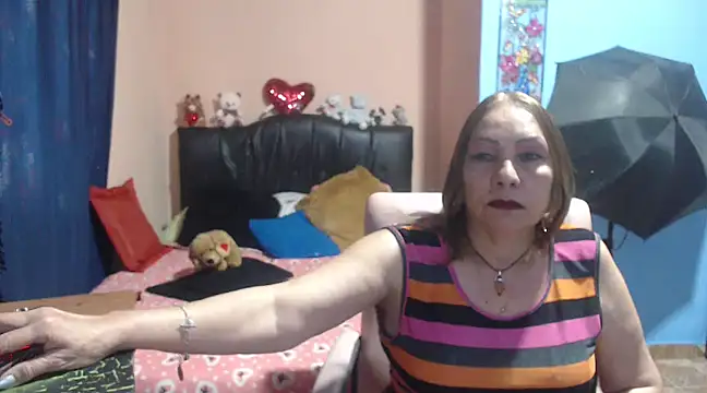 Snapshot of milfeddy_ chatting on February 12, 9:22 pm milfeddy online show from February 12, 9:22 pm