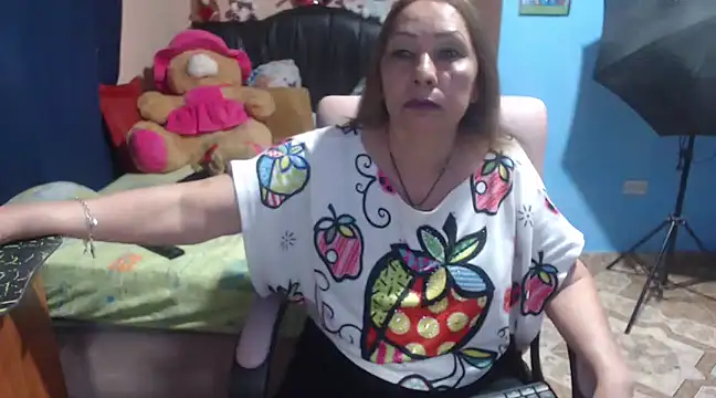 Snapshot of milfeddy_ chatting on February 14, 10:58 pm milfeddy online show from February 14, 10:58 pm