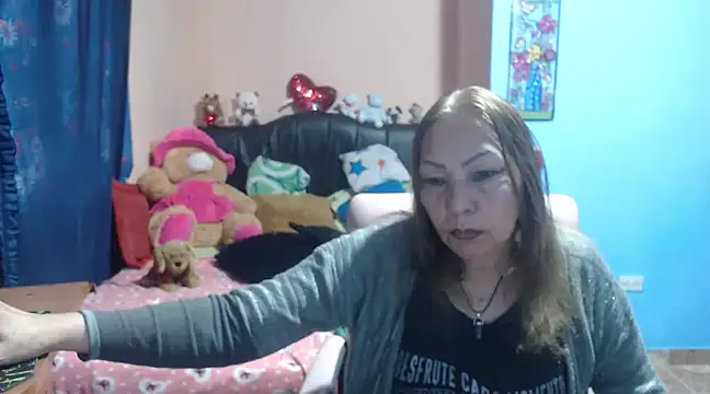 Snapshot of milfeddy_ chatting on February 17, 8:58 pm milfeddy online show from February 17, 8:58 pm