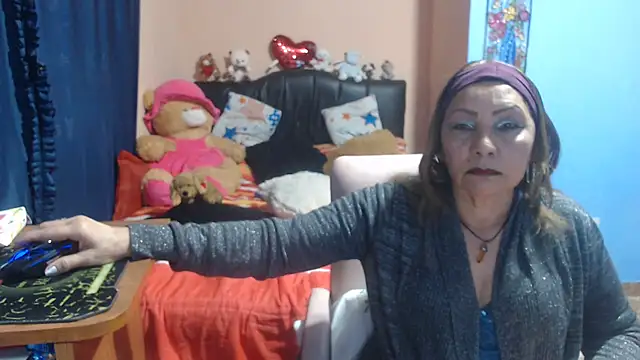 Snapshot of milfeddy_ chatting on March 6, 9:09 pm milfeddy online show from March 6, 9:09 pm