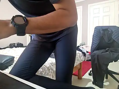 AmGuy23 online show from February 12, 3:51 am