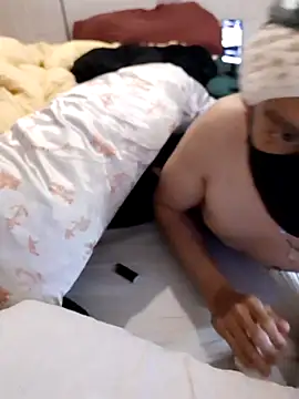 AmGuy23 online show from December 2, 4:02 pm