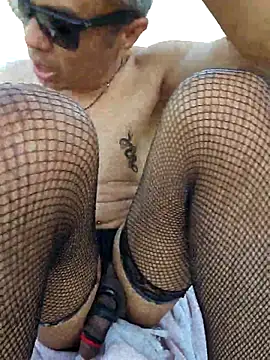 AmGuy23 online show from December 3, 8:45 am