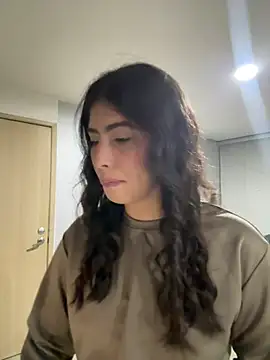 Snapshot of Gaby_zahir_ chatting on December 23, 9:59 am Gaby zahir online show from December 23, 9:59 am