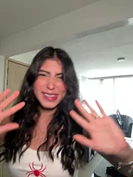 Snapshot of Gaby_zahir_ chatting on December 23, 1:13 pm Gaby zahir online show from December 23, 1:13 pm