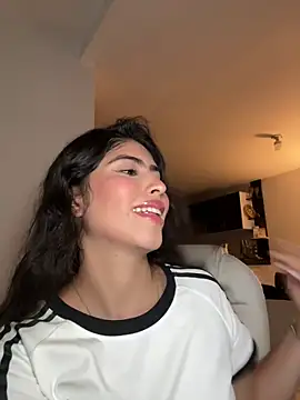 Snapshot of Gaby_zahir_ chatting on January 15, 12:30 am Gaby zahir online show from January 15, 12:30 am