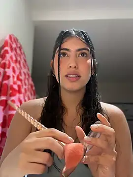 Snapshot of Gaby_zahir_ chatting on March 15, 9:41 am Gaby zahir online show from March 15, 9:41 am