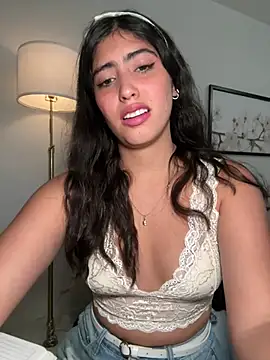 Snapshot of Gaby_zahir_ chatting on March 19, 12:45 pm Gaby zahir online show from March 19, 12:45 pm